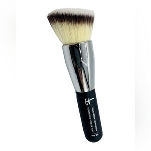 IT Cosmetics Makeup Brush